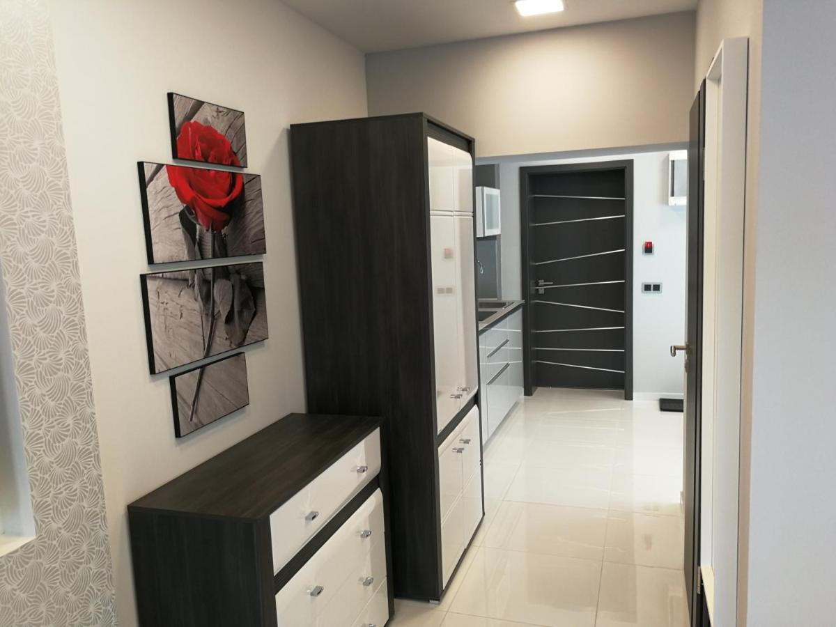 Aqua Solar Apartmanhaz Miskolc Dış mekan fotoğraf