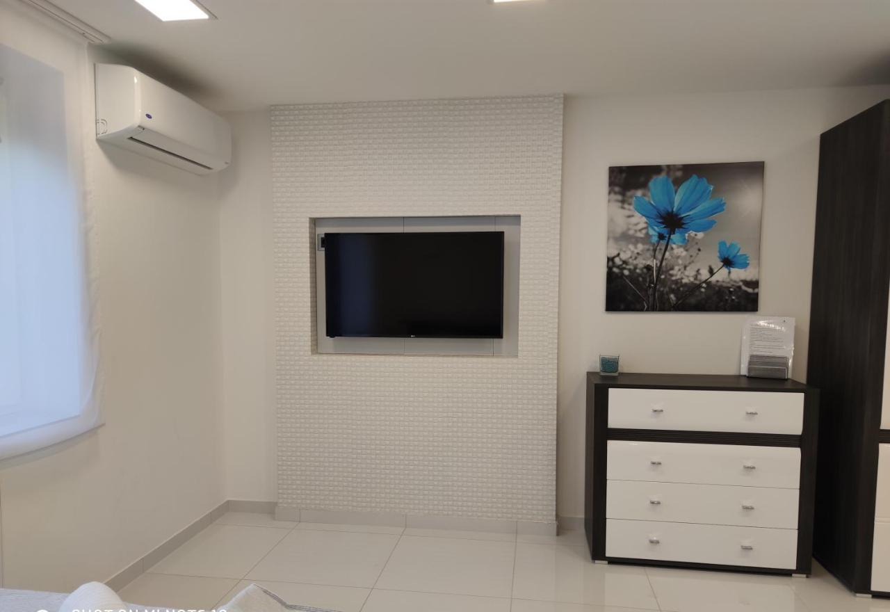 Aqua Solar Apartmanhaz Miskolc Dış mekan fotoğraf